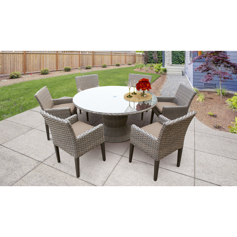 Rockport 6 Person Round Outdoor Dining Set with Cushions